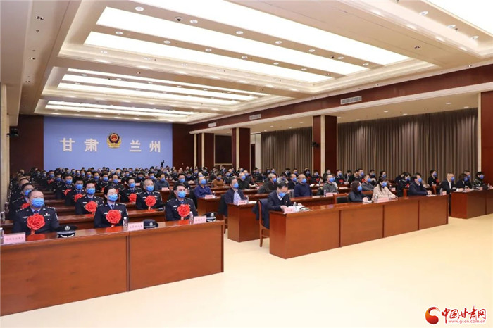 华体会_临场协作更加紧密，比赛掌控力持续增强(反腐纪录片持续发力)